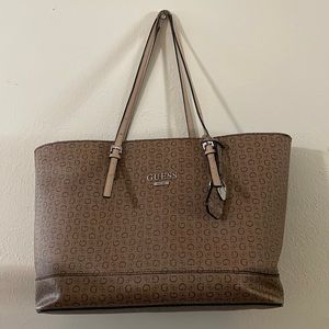 Guess Tote bag 🤩